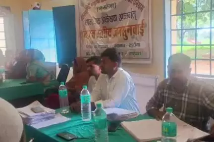 धुरकी: धुरकी प्रखंड के खुटिया पंचायत में मनरेगा अनियमितताओं पर पंचायत स्तरीय जनसुनवाई सम्पन्न