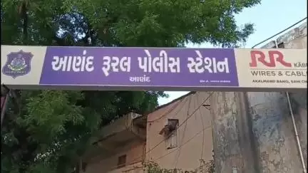 આણંદ: ચિખોદરા ચોકડી પાસે આડેધડ રીક્ષા પાર્કિંગ કરતા રીક્ષા ચાલક સામે ગુનો નોંધાયો