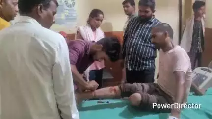पटियाली: पटियाली तहसील क्षेत्र के ग्राम नगला फुलू में सर्प दंश से युवक की तबियत बिगड़ी, सीएचसी पर दिया गया उपचार