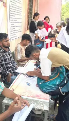 राजकीय महाविद्यालय कोटपूतली में विद्यार्थियों के लिए हेल्प डेस्क का शुभारंभ हुआ