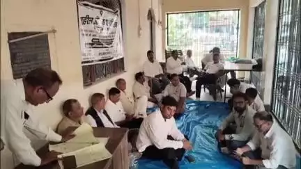 बेल्थरा रोड: बलिया में गरजेंगे अधिवक्ता, वकार अहमद केस ने पकड़ा तूल, 8 जुलाई को डीएम-एसपी से होगी दो टूक वार्ता