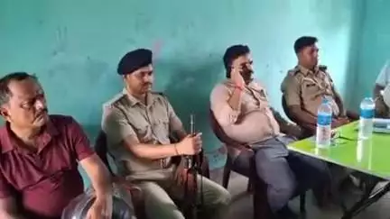 धोरैया: श्रावणी मेला को लेकर सीओ व थानाध्यक्ष ने मंदिर कमेटी के सदस्यों के साथ की बैठक