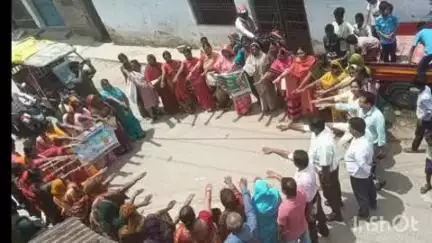 मानसी: चुकती पंचायत में जीविका द्वारा मतदाता जागरूकता रैली का आयोजन किया गया