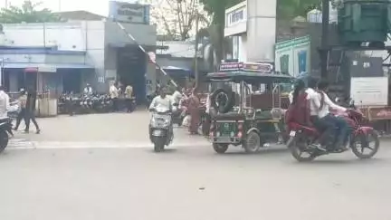 दमोह: सांप काटने पर मरीज़ को तुरंत अस्पताल ले जाएं, झाड़-फूंक से बचें: स्वास्थ्य विभाग की अपील