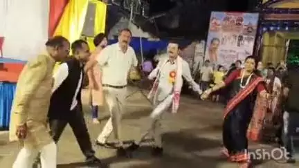 जगदलपुर: बस्तर गोंचा महापर्व के दौरान स्थानीय सीरासार भवन में सांस्कृतिक कार्यक्रम का आयोजन, महापौर सहित जनप्रतिनिधि हुए शामिल