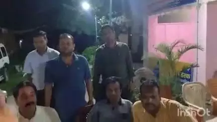 खगड़िया: खगड़िया: विद्युत विभाग के कार्यपालक अभियंता ₹75 हजार रिश्वत लेते आवास से गिरफ्तार
