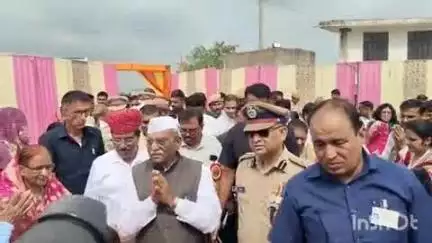 किशनगढ़: राज्यपाल हरिभाऊ बागडे ने खातोली गांव स्थित मूसा माता मंदिर में किए दर्शन, श्री मूसा माता चैरिटेबल ट्रस्ट ने किया स्वागत