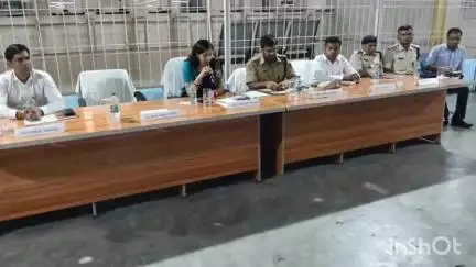 जहानाबाद: डीआरसीसी भवन में मोहर्रम पूर्व विधि-व्यवस्था को लेकर समीक्षा बैठक आयोजित, जिला पदाधिकारी व पुलिस अधीक्षक रहे मौजूद