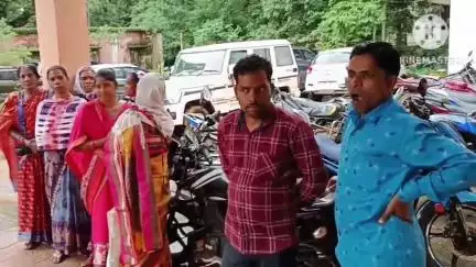 ଫୁଲବାଣୀ ସହର: ଫିରିଙ୍ଗିଆ ଥାନାରେ ନେଟୱର୍କ ପାଇଁ ଲିଖିତ ଅଭିଯୋଗ କରିଛନ୍ତି ତଳ ଦଣ୍ଡିକିଆ ଗ୍ରାମବାସୀ