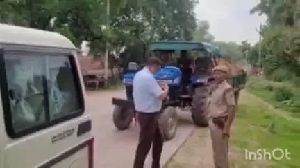 मनिया: मांगरोल रोड पर मिट्टी लेकर तेज गति से जा रहे 3 ट्रैक्टरों को पकड़ा गया