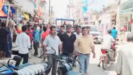 निर्मली: नगर पंचायत निर्मली में अतिक्रमणकारियों के खिलाफ प्रशासनिक कार्रवाई