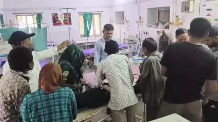डूंगरपुर: जिले के बलवाड़ा विडा फला गांव में गुरुवार को 18 साल की युवती ने घर में फंदा लगाकर आत्महत्या का प्रयास किया