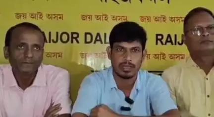 কলগাছিয়া: উচ্ছেদৰ বিৰোধিতাৰে কলগাছিয়াত ৰাইজৰ দলৰ কেন্দ্ৰীয় সমিতিৰ সম্পাদক আশ্ৰাফুল ইছলামৰ সংবাদমেল
