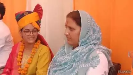 बीदासर: गांव चरला में नीट में चयन होने पर संजू गोदारा का पूर्व विधायक कृष्णा पूनिया ने किया स्वागत