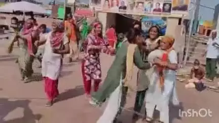 हापुड़: तीर्थ नगरी बृजघाट पर सफाई कर्मियों ने जमकर झाड़ू चलाए, वीडियो सोशल मीडिया पर हुआ वायरल