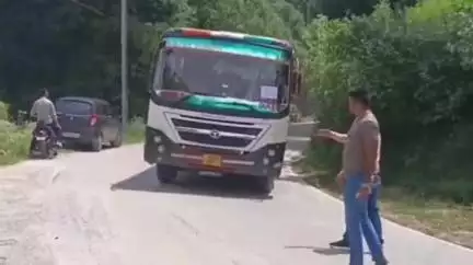मंडी: जिला मंडी के आपदा प्रभावित थुनाग कॉलेज के छात्र-छात्राओं ने गुरुवार को सुंदरनगर में सुनाई आपबीती, तीन दिन फंसे रहे छात्र