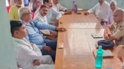 मानपुर: नौरंगा में असामाजिक तत्वों ने बदला धार्मिक स्थल का रंग, सांप्रदायिक सौहार्द बिगाड़ने की कोशिश पर पुलिस ने लिया एक्शन