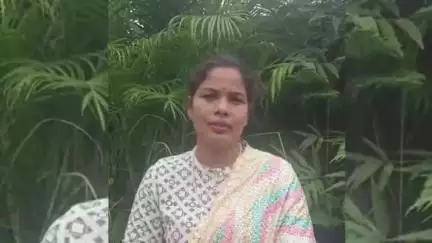 ବଲାଙ୍ଗୀର: ଜିଳ୍ଲାର ବିକାଶ ଓ ସରକାରୀ ଅଧିକାରୀଙ୍କୁ ଦୁର୍ବ୍ୟବହାର ଘଟଣା ଉପରେ ପେଲେସ ଲାଇନ ଠାରେ ପ୍ରତିକ୍ରିୟା ଜଣାଇଲେ ଜିଲ୍ଲା ପରିଷଦ ଅଧ୍ୟକ୍ଷା