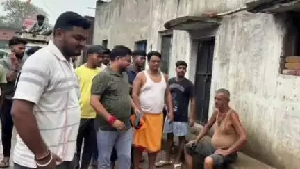 बाघमारा/कतरास: धनबाद: भाजपा उपाध्यक्ष शेखर सिंह फुलारी टांड़ पंचायत पहुंचे, लोगों की समस्याएं सुनीं