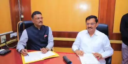उत्तर सोलापूर: दक्षिण सोलापुरातील एसटी महामंडळासंबंधी प्रलंबित विषय मार्गी लावा: आ. सुभाष देशमुखांची मुंबईत परिवहन मंत्र्यांकडे मा