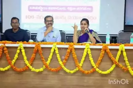 బూత్ లెవెల్ అధికారులు బాధ్యతగా విధులు నిర్వహించాలని బల్దియా కమిషనర్ రిటర్నింగ్ అధికారి చాహత్ భాజ్ భాయ్ అన్నారు