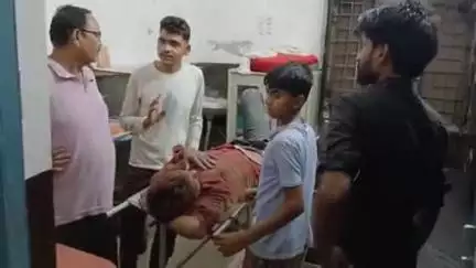 सिकंदरा: धर्मपुर गांव में मामूली विवाद के चलते दो पक्षों में हुई मारपीट, एक घायल, सीएचसी में उपचार शुरू