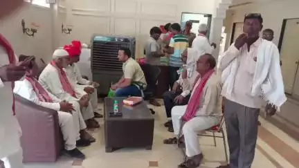बेल्थरा रोड: बेल्थरारोड को मिली नई सौगात, सलेमपुर सांसद ने किया चमचमाती सीसी रोड का लोकार्पण, आमजन ने ली राहत की सांस