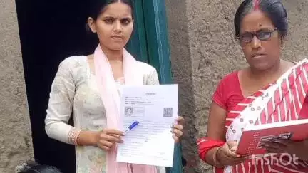 जहानाबाद: जहानाबाद जिले में 40% से अधिक मतदाताओं के बीच गणना प्रपत्र का वितरण, बीएलओ ऐप पर अपलोडिंग शुरू