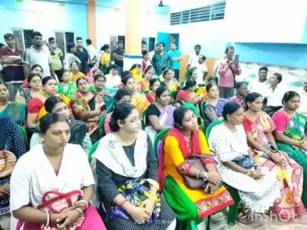 উলুবেড়িয়া ১: উলুবেরিয়া পূর্বকেন্দ্র তৃণমূল কংগ্রেসের পক্ষ থেকে পৌরসভার ৬ নম্বর ওয়ার্ডের অনুষ্ঠিত হলো একুশে জুলাইয়ের প্রস্তুতি বৈঠক