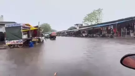 अमानगंज: अमानगंज में मूसलाधार बारिश से शासकीय कार्यालयों, थाना परिसर व बस स्टैंड में भरा पानी