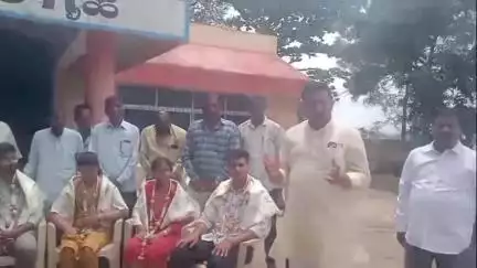 ಕುಂದಗೋಳ: ಕುಂದಗೋಳ ಪಟ್ಟಣದಲ್ಲಿ ಪತ್ರಕರ್ತರಿಗೆ ಹಾಗೂ ವೈದ್ಯರಿಗೆ ಸನ್ಮಾನ