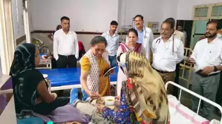 राजगढ़: राजगढ़ की नवागत सीएमएचओ शोभा पटेल ने ब्यावरा सिविल अस्पताल का किया निरीक्षण