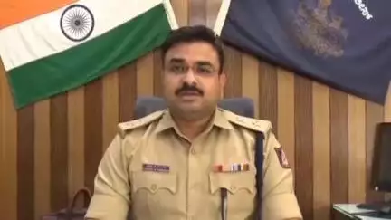 ಇಂಡಿ: ಹೊರ್ತಿ ಗ್ರಾಮದಲ್ಲಿ ಆಕ್ರಮ‌ ಮದ್ಯ ಮಾರಾಟ, ಪೊಲೀಸರ ದಾಳಿ
