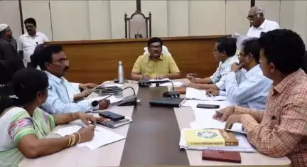 గుంటూరు: ఇకపై ప్రతి గురువారం కేసుల పురోగతిపై సమీక్ష: మున్సిపల్‌ కమిషనర్ పులి శ్రీనివాసులు