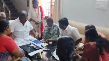 அரூர்: ஓரணியில் தமிழ்நாடு உறுப்பினர் சேர்க்கை அரூர் பேரூராட்சியில் நடைபெற்றது