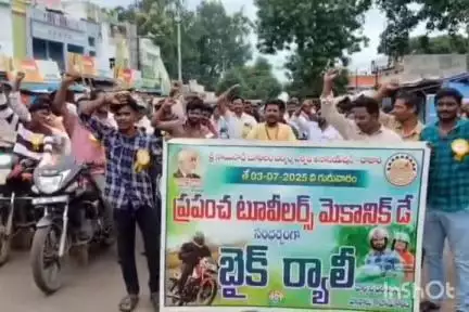 బైక్ మెకానిక్‌లు చెడు అలవాట్లకు బానిస కావొద్దు: రాజాం CI అశోక్ కుమార్
