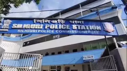 মাটিগাড়া: হিলকার্ট রোডে সোনার দোকানে ২০ কোটি টাকার অলংকার লুট,দুষ্কৃতীদের শিলিগুড়ি রুট,রেকি করার অভিযোগে চোপড়া থেকে ধৃত এক