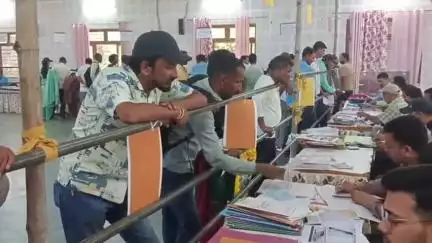 बागेश्वर: बागेश्वर में पंचायत चुनाव के लिए नामांकन प्रक्रिया तेज, जिला पंचायत सदस्य के लिए भरे गए आठ पर्चे