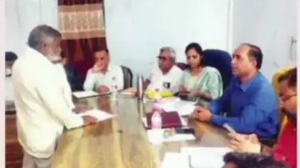 बहोरीबंद: बहोरीबंद एसडीएम ने जनपद सभागार में की बैठक, छात्रावासों में उचित व्यवस्था के दिए निर्देश