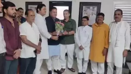श्रीगंगानगर सांसद कुलदीप इंदौरा ने मध्य प्रदेश कांग्रेस अध्यक्ष जीतू पटवारी से की मुलाकात