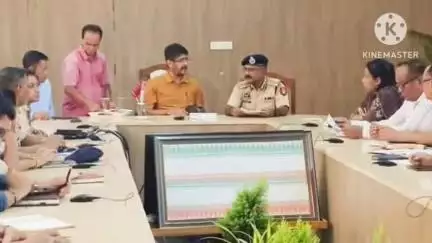 তামুলপুৰ: তামুলপুৰ জিলা আয়ুক্ত কাৰ্যালয়ৰ কনফাৰেন্স হলত এ এছ এলৰ এখন বৈঠক অনুষ্ঠিত,উপস্থিত জিলা আয়ুক্ত