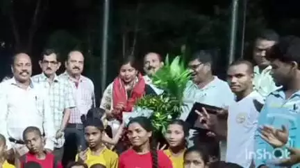 ମାଲକାନଗିରି: ମାଲକାନଗିରି ଉପଖଣ୍ଡିୟ ସାମାଜିକ ସୁରକ୍ଷା ଅଧିକାରି ସସ୍ମିତା ସ୍ୱାଇଁଙ୍କୁ ଆଓମା ଗୁରୁକୂଳରେ ବିଦାୟ କାଳୀନ ସମ୍ୱର୍ଦ୍ଧନା ଜ୍ଞାପନ