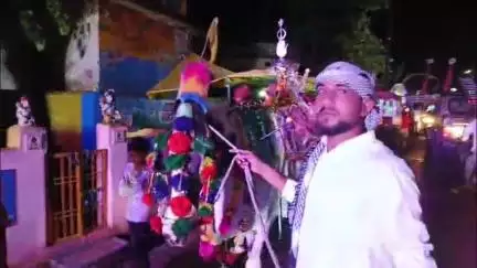 पन्ना: पन्ना में मोहर्रम की 7वीं तारीख पर निकली भव्य सवारी, 'या हुसैन' के नारों से गूंजा शहर, लंगरों में उमड़ी भीड़