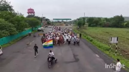 आरोन: मुनिश्री योग सागर महाराज 37 वर्षों बाद गुना जिले में, छिपोन से पैदल बिहार कर बजरंगगढ़ पहुंचे