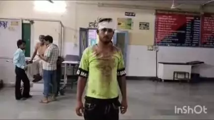 कोल: महफूज़ नगर में दबंगों ने एक हफ्ते पहले हुई कहासुनी की दुश्मनी निकालते हुए युवक का सिर लोहे की रॉड से फोड़ा