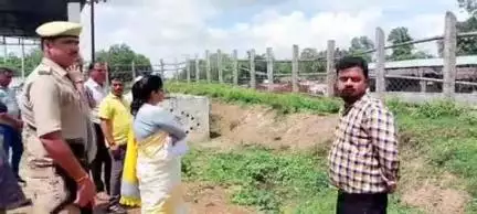 पयागपुर: इंद्रापुर के गौआश्रय स्थल का जिलाधिकारी मोनिका रानी ने किया निरीक्षण, दिए सख्त निर्देश