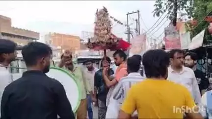 बांदा: शहर में मोहर्रम की सातवीं तारीख को शांतिपूर्ण ढंग से निकाला गया मातमी जुलूस