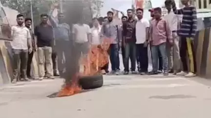 अजमेर: 400 करोड़ की लागत से बना राम सेतु पहली बारिश में धराशाई, यूथ कांग्रेस ने सोनी जी की नसिया पर किया टायर