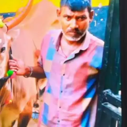 ಕಲಬುರಗಿ: ನಗರದ ದರ್ಬಾರ್ ಹೋಟೆಲ್ ಬಳಿ ಲಾರಿ ಡಿಕ್ಕಿಯಾಗಿ ವ್ಯಕ್ತಿ ಸಾವು