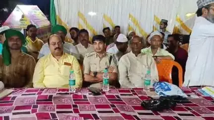 नोखा: नगर परिषद नोखा के इमामबाड़ा के पास मोहर्रम के अवसर पर चादर पेशी की गई